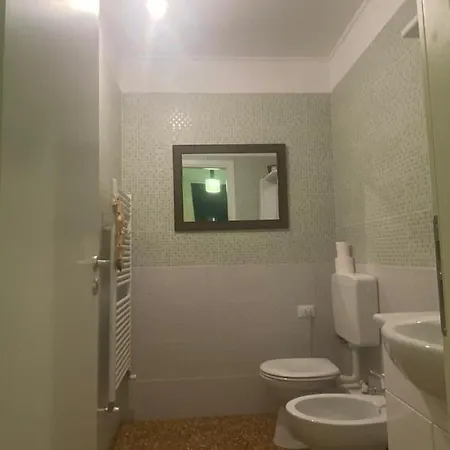 Apartment B&r House *